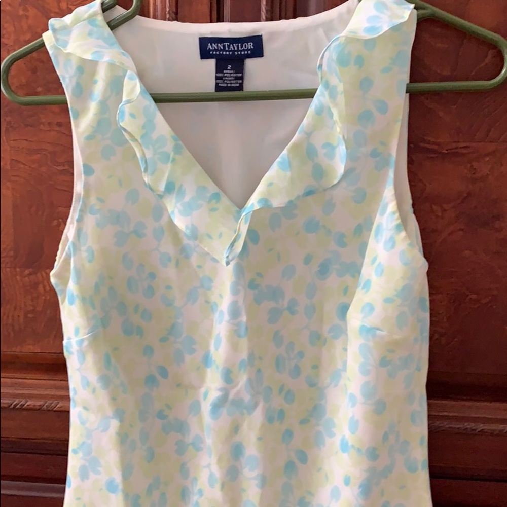 Ann Taylor breezy shell